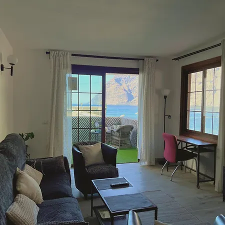 Beachfront Gem With And Sea At Your Doorstep