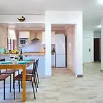 Beachfront Gem With And Sea At Your Doorstep *