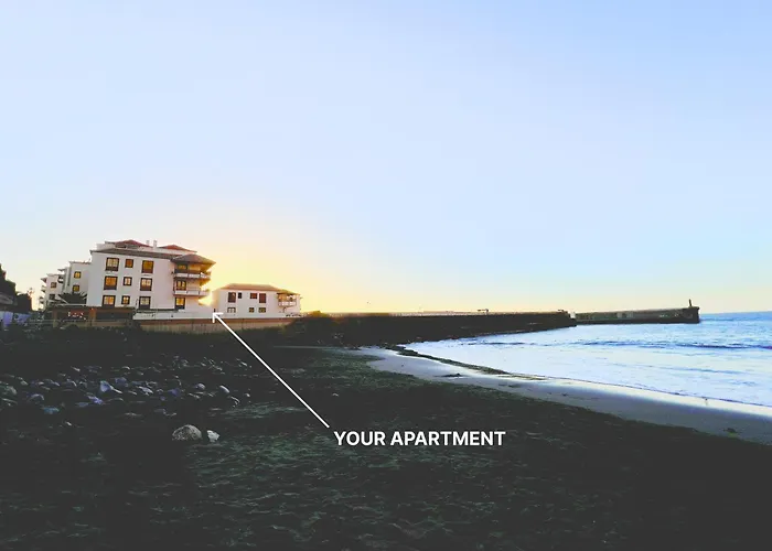 Beachfront Gem With And Sea At Your Doorstep Appartement *