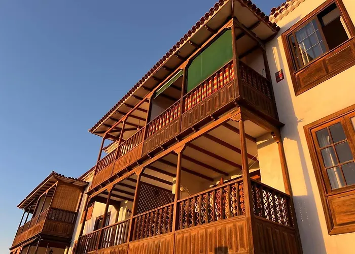 Lägenhet Beachfront Gem With And Sea At Your Doorstep *