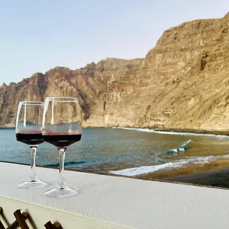 Beachfront Gem With And Sea At Your Doorstep Apartament Santiago del Teide